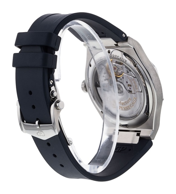 Girard Perregaux Laureato 81010-11-431-BB6A Image 3